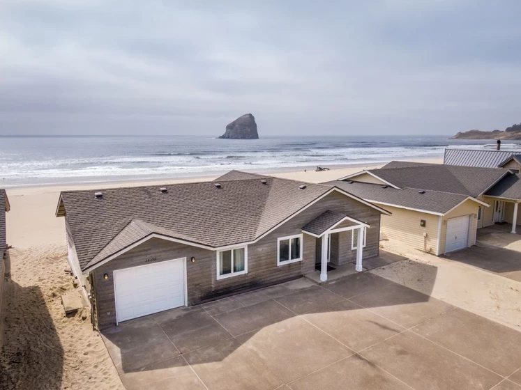 Serendipity by the Sea - Hot Tub, Kiwanda Shores — photo 2
