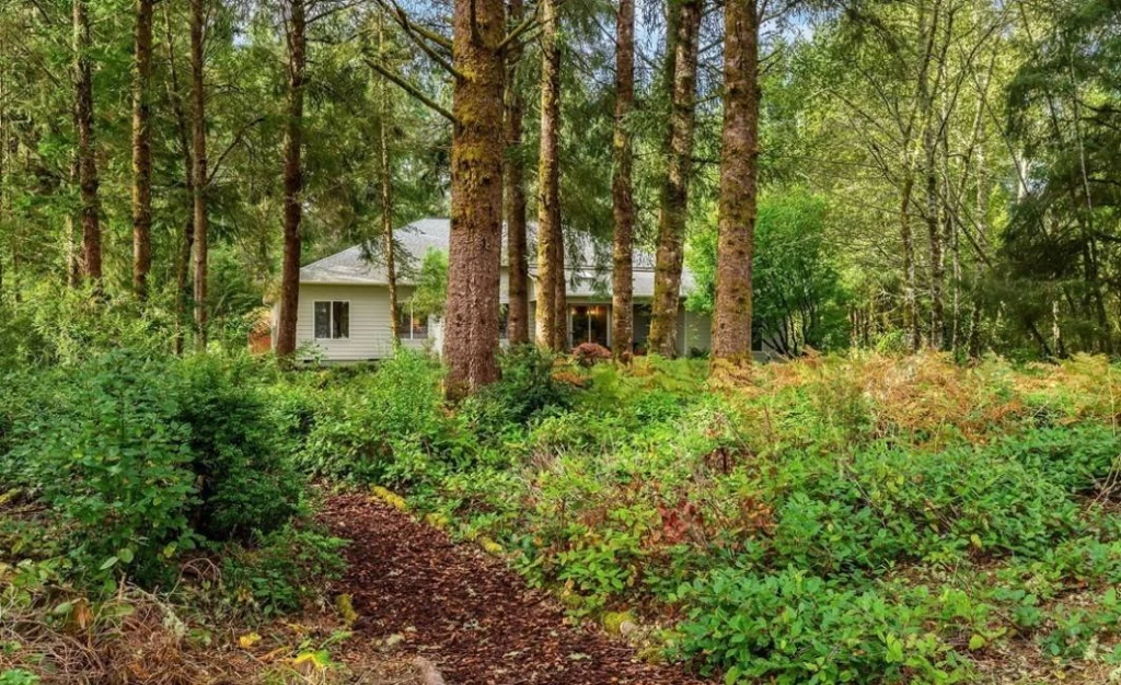 Bliss at Willapa Bay - Monthly Only Rental — photo 4