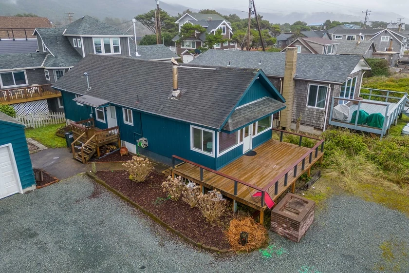Beachside Bungalow - Direct Beach Access — photo 2