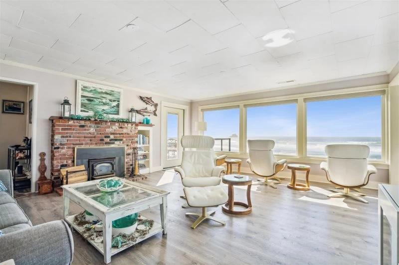 Schilling Beach House - Private Beach Access — photo 4