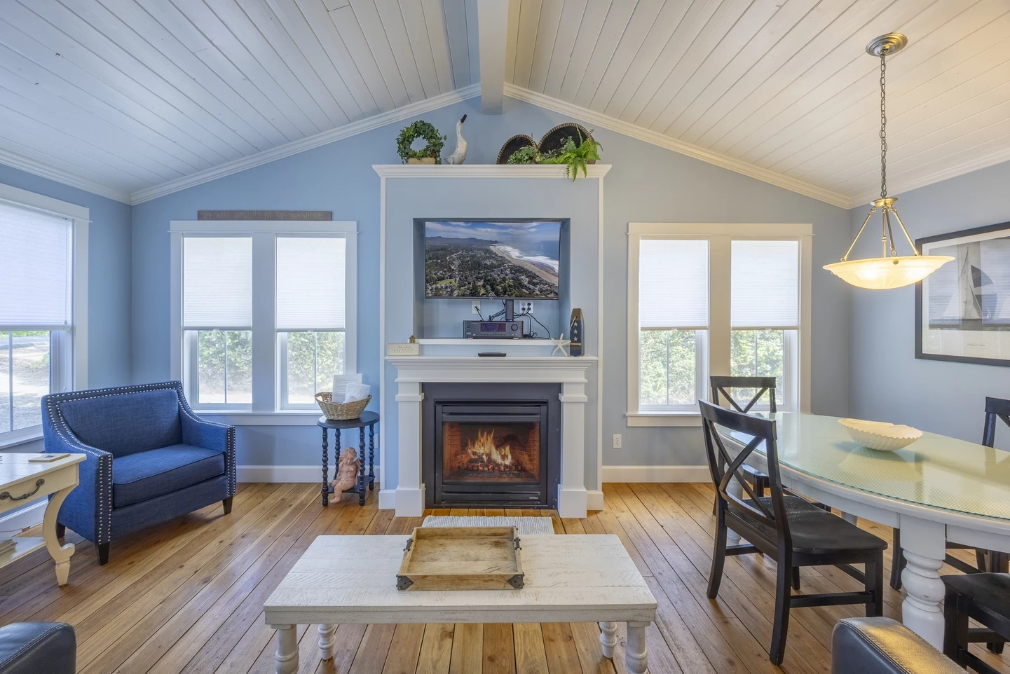 Beach Bungalow...by the Sea | Couples and Small Family Retreat | Hot Tub | Fireplace