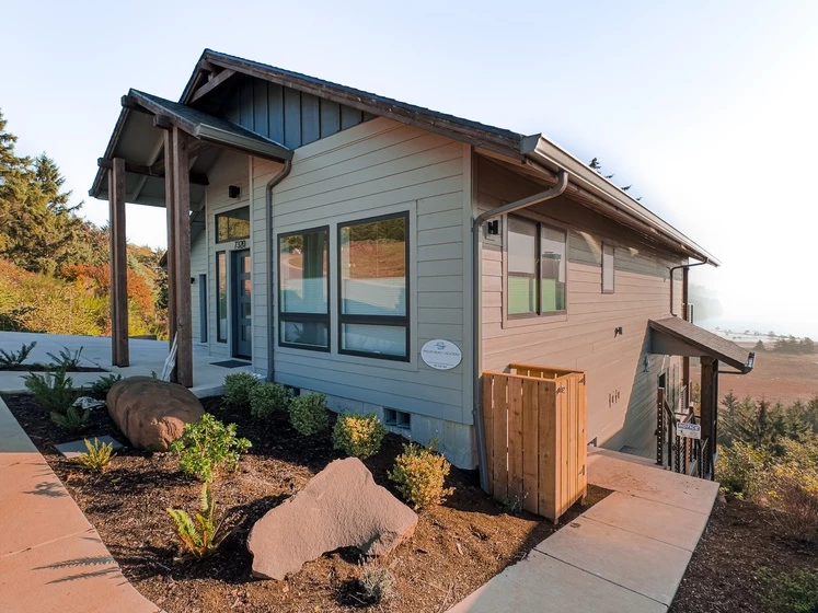 Pacific Baywatch - Brand-New Luxury Studio for Two — photo 2