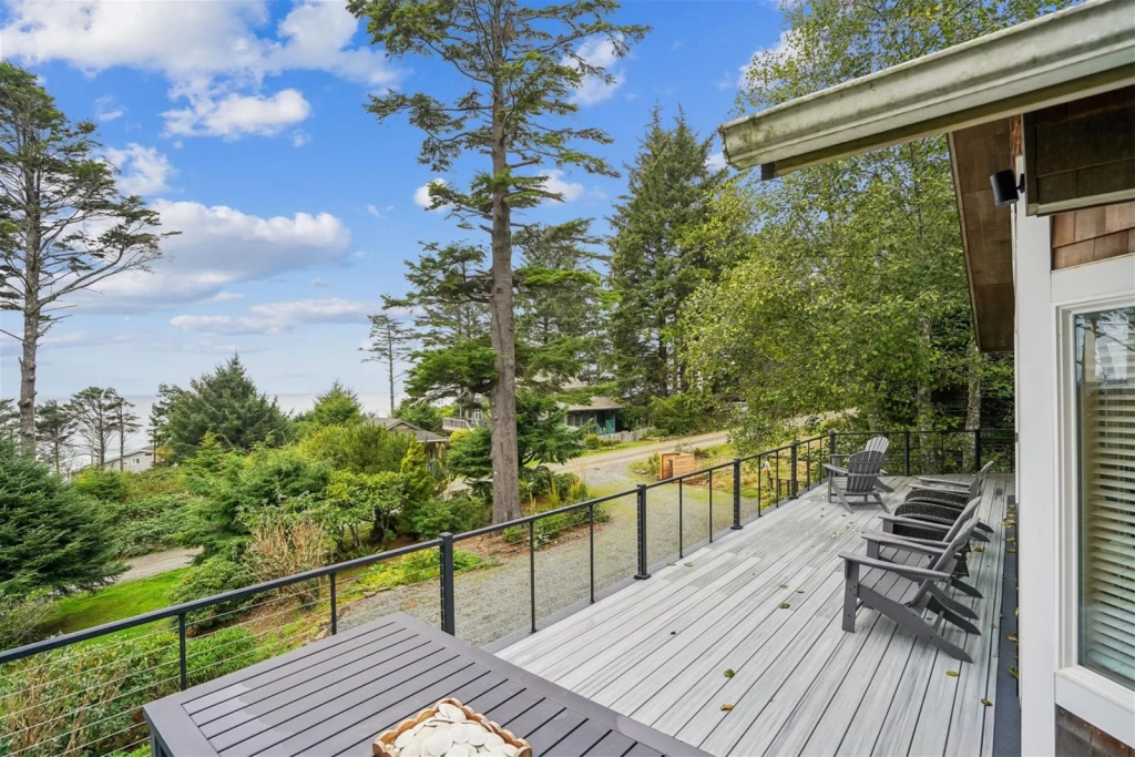 Ocean View Haven - Newly Remodeled, Pet Friendly — photo 3