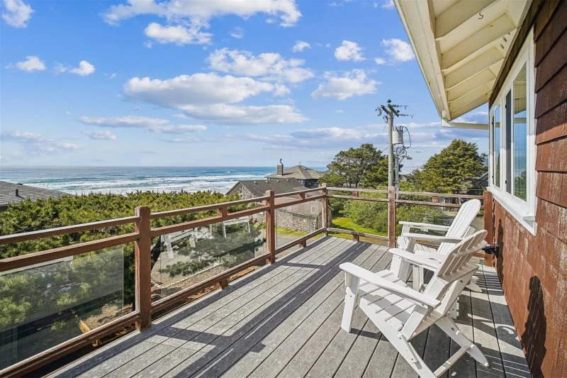 The Aerie - Convenient Location, Ocean View