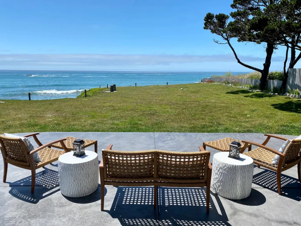 Ocean Mist Beach House & Cottage - Hot Tub, Beach Access — photo 3