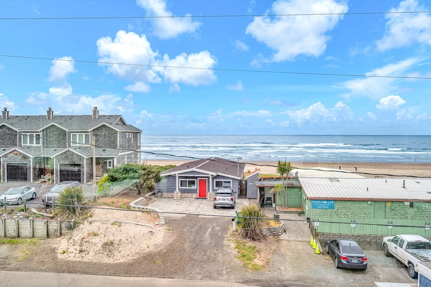 Vista Mar - 1 Block from the Sand! — photo 3