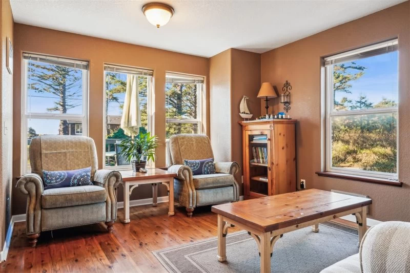 Haystack Villa - New Dog Friendly Listing! — photo 4