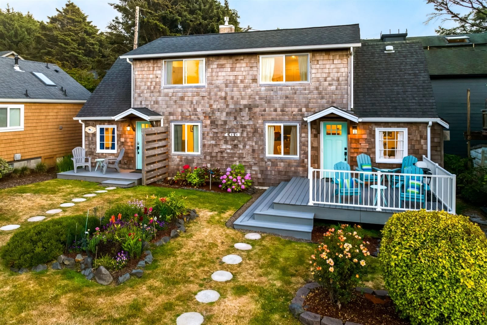 Left Coast Hideaway - New! Steps from the Sand