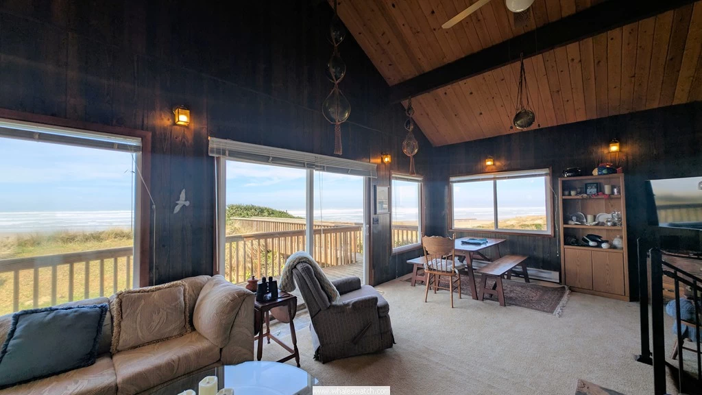 Ocean's Edge beachfront on Heceta Beach — photo 4