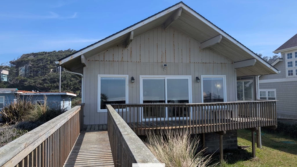 Ocean's Edge beachfront on Heceta Beach — photo 2