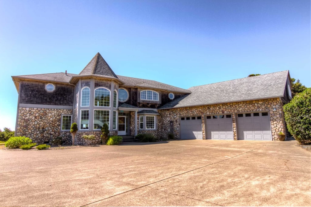 Our Ocean Vista- New! Private 1-Acre, Beach Access, Hot Tub! — photo 2