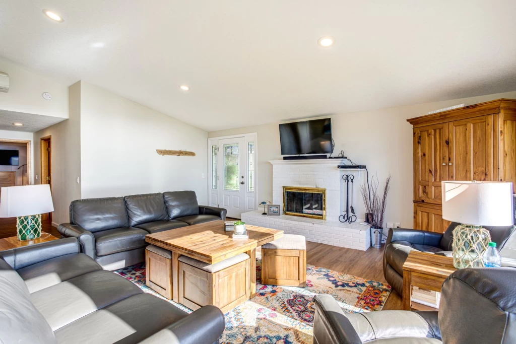 Peace of the Beach - New! Hot Tub, Yard, Game Room — photo 5