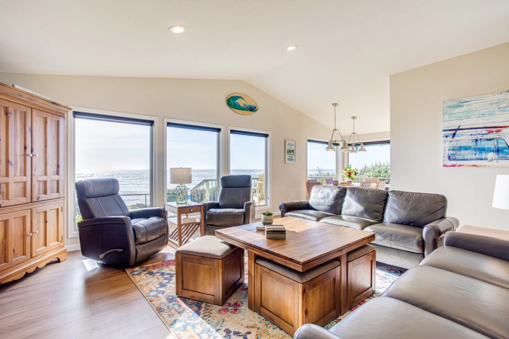 Peace of the Beach - New! Hot Tub, Yard, Game Room — photo 4