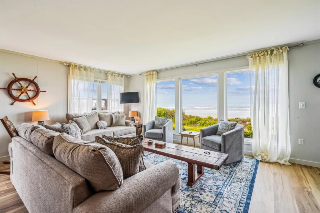 Cape Escape - New! Oceanfront, Private Beach Access — photo 3