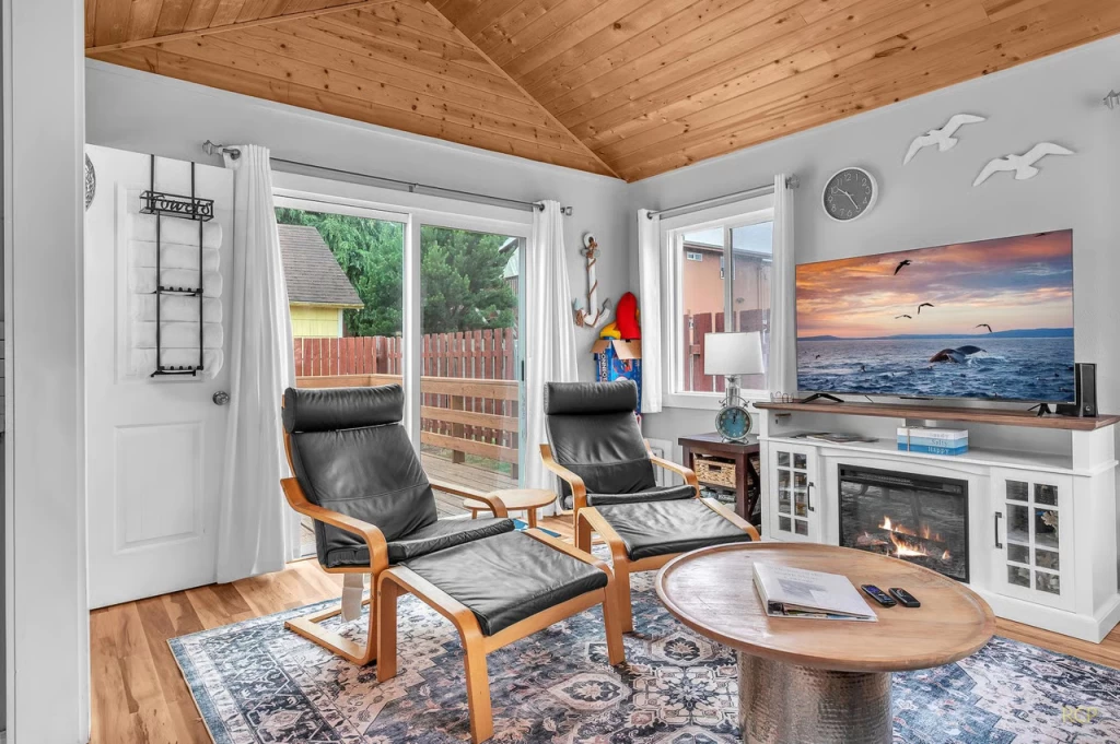 North Shore Cottage - New Listing! — photo 3