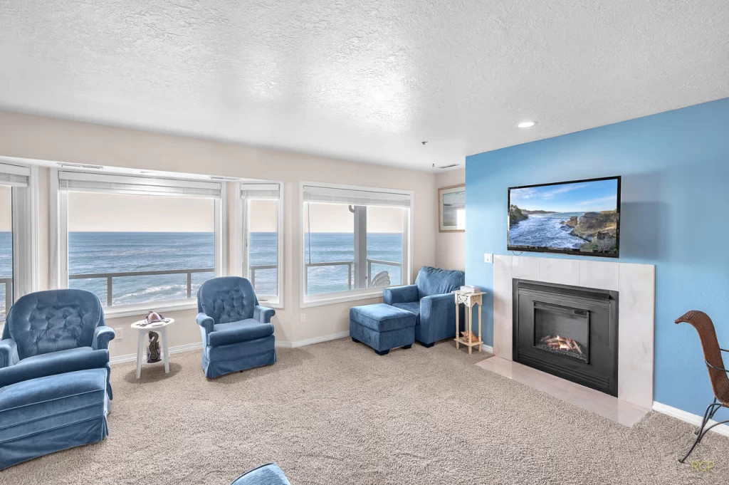 Thunderspray Villa - New! Depoe Bay Condo — photo 2