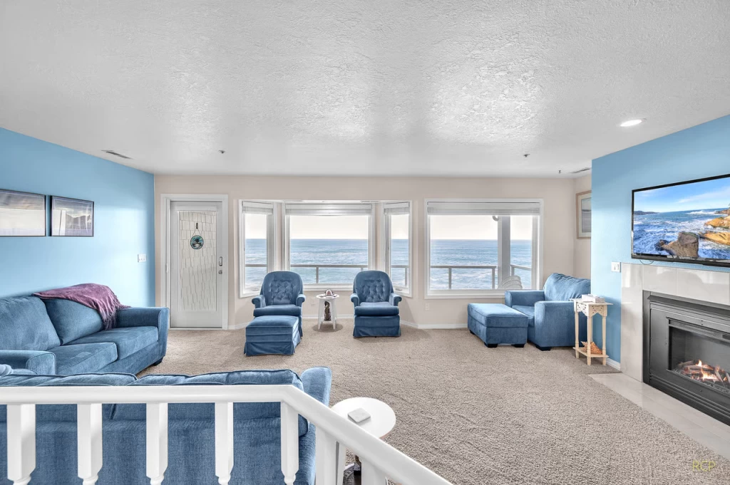 Thunderspray Villa - New! Depoe Bay Condo — photo 5