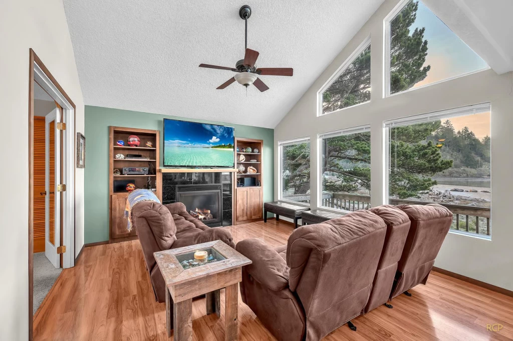The Bay House on 52nd - Siletz Bay — photo 2
