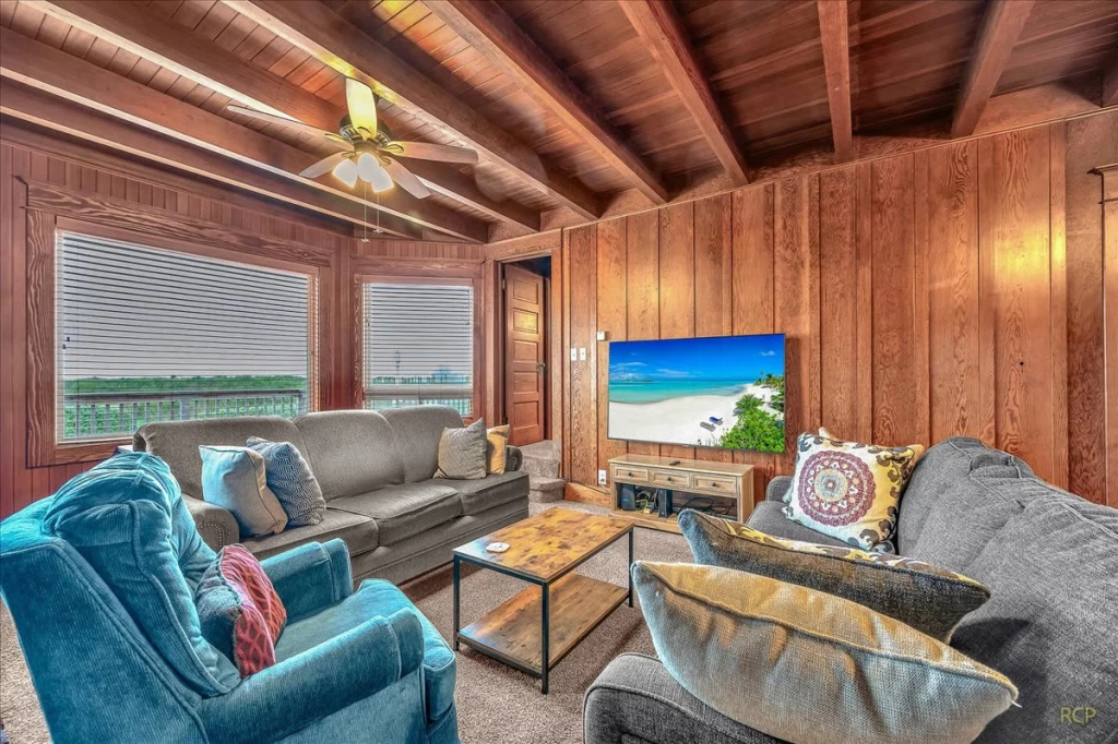 Alan's Beach House - New Listing! Beachfront on the Prom — photo 2
