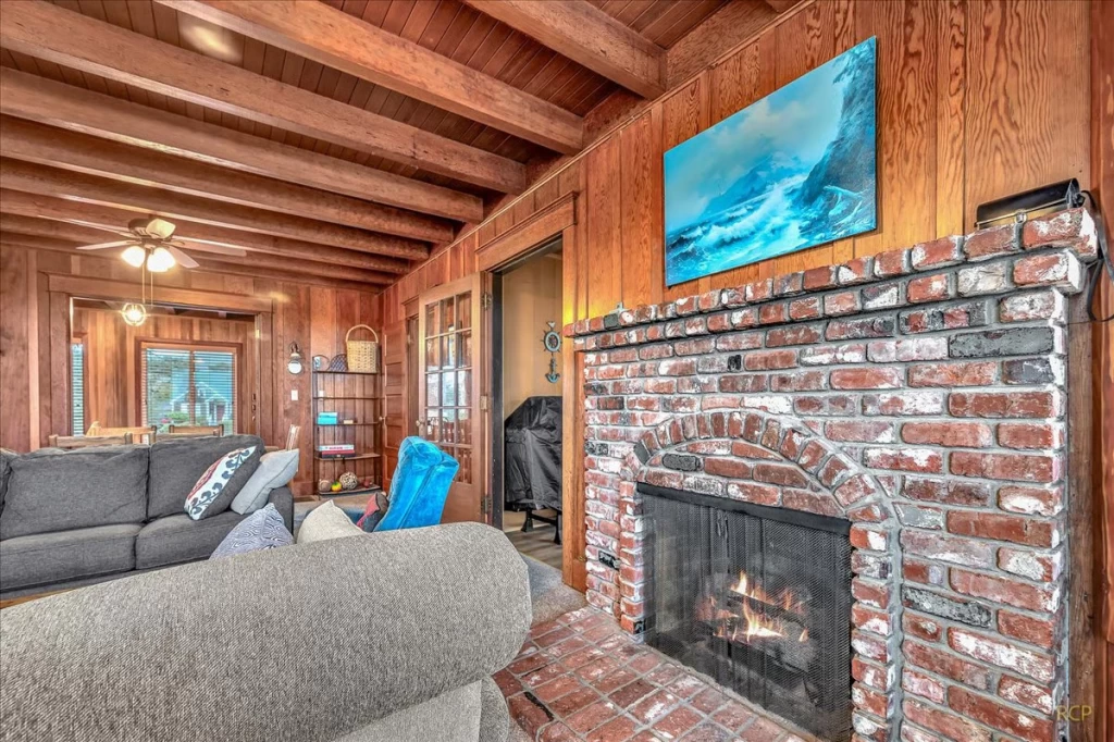 Alan's Beach House - New Listing! Beachfront on the Prom — photo 5