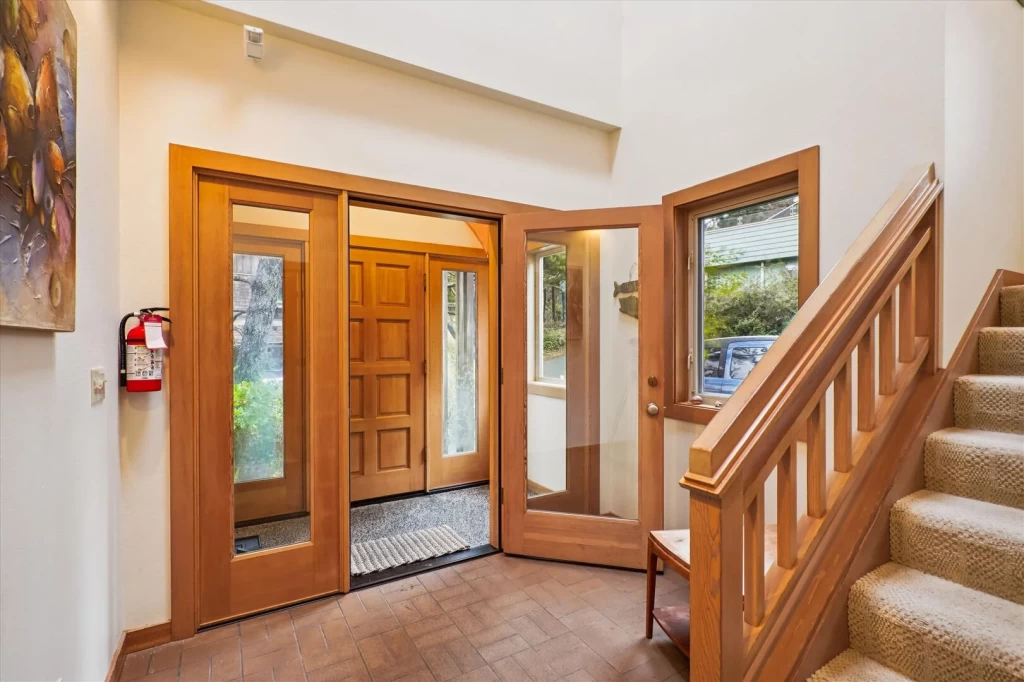Pacific Vista - New Listing! — photo 4