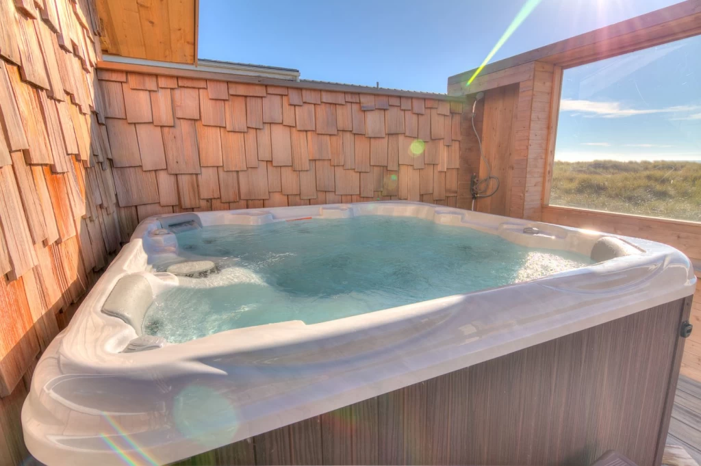 Whimsical Dunes - Hot Tub, Ocean Front, Community Pool! — photo 2
