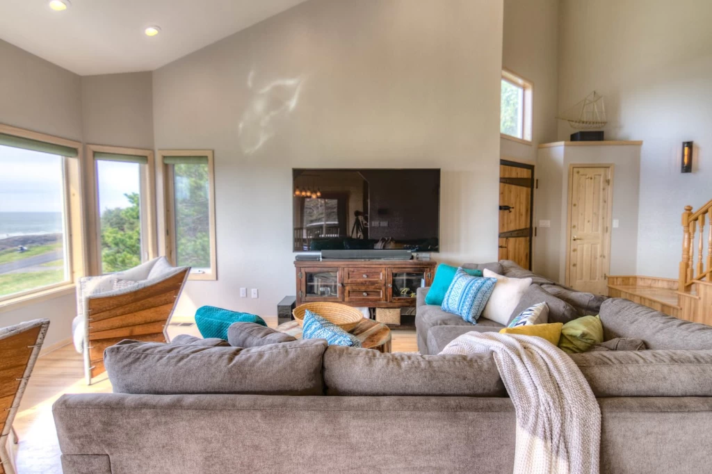 Big Wave Lodge - Dog Friendly, Hot Tub, Ocean View — photo 3