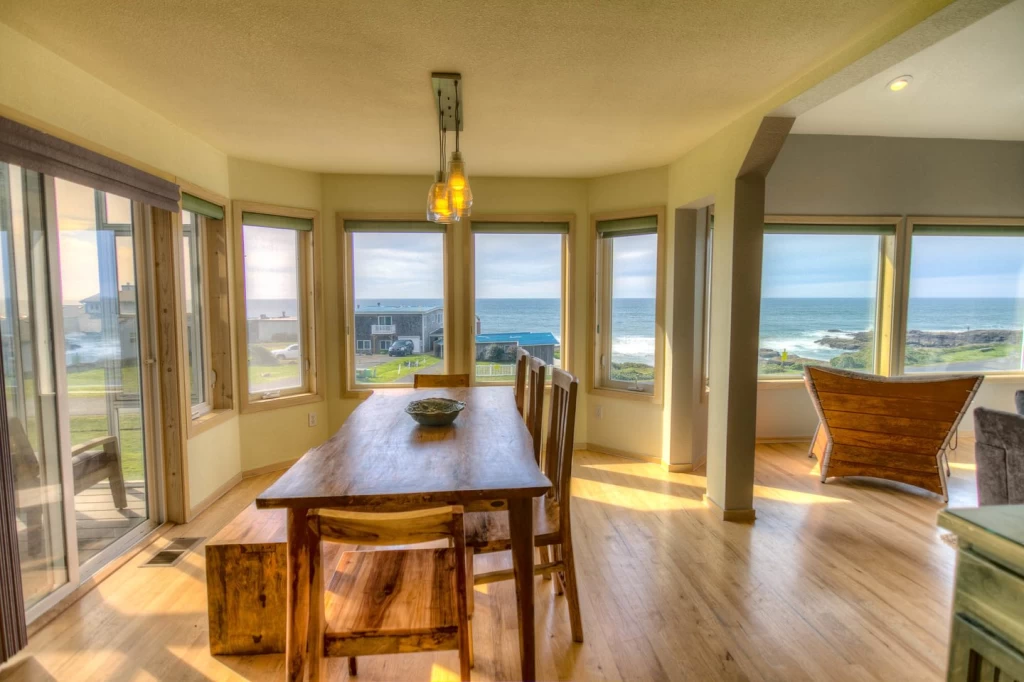 Big Wave Lodge - Dog Friendly, Hot Tub, Ocean View — photo 4