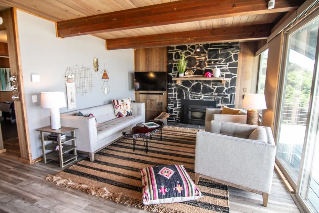 Boho Shores - Dog Friendly, Ocean Front, New Listing! — photo 3