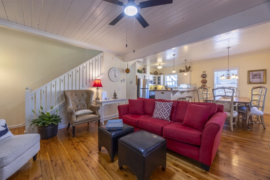 Barefoot Bungalow | Hot Tub | King Beds | Luxury Furnishings | Decks — photo 5