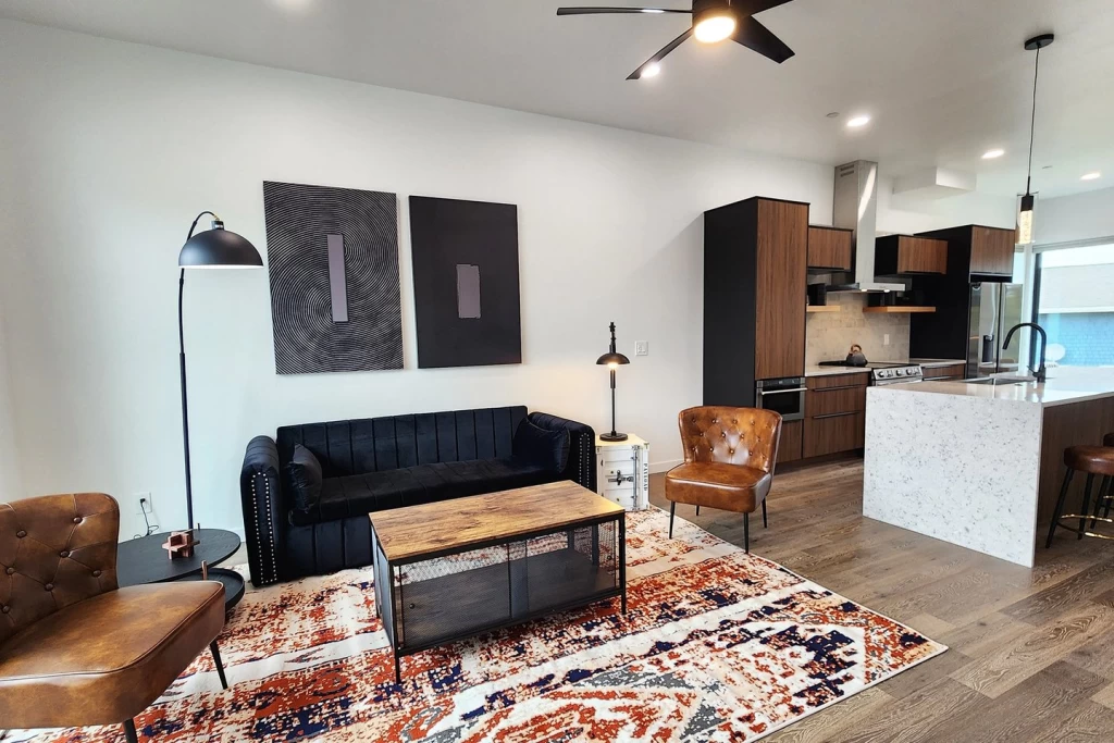 Steel & Surf - Hot Tub, Pet Friendly, Bay Front! — photo 3