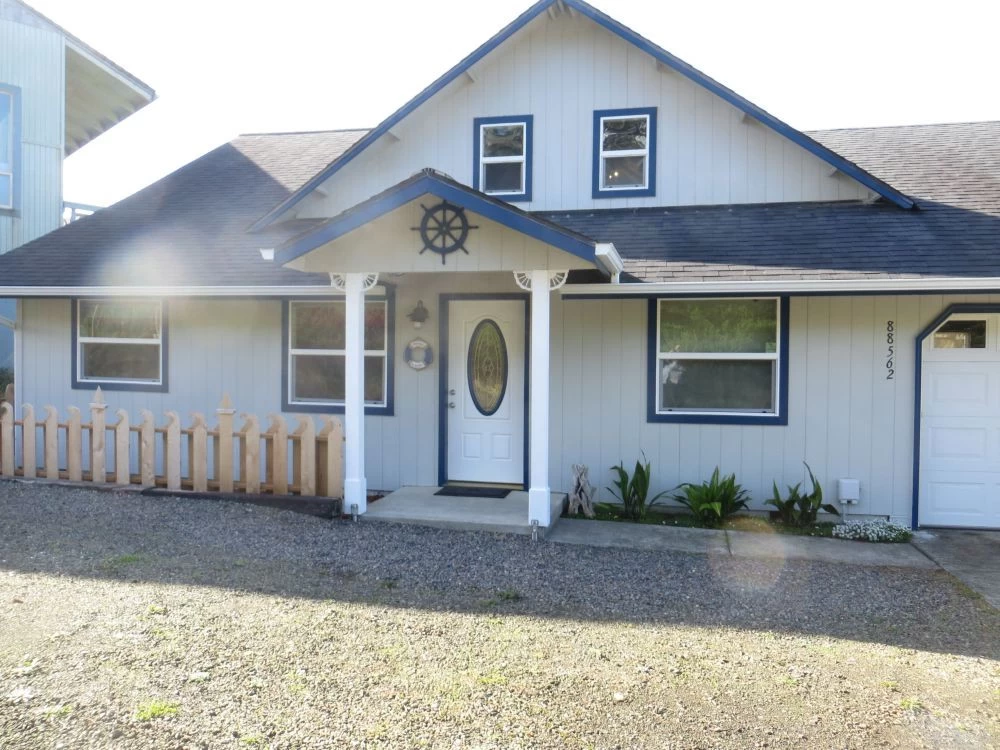 Captains Quarters with views of Heceta Beach — photo 2