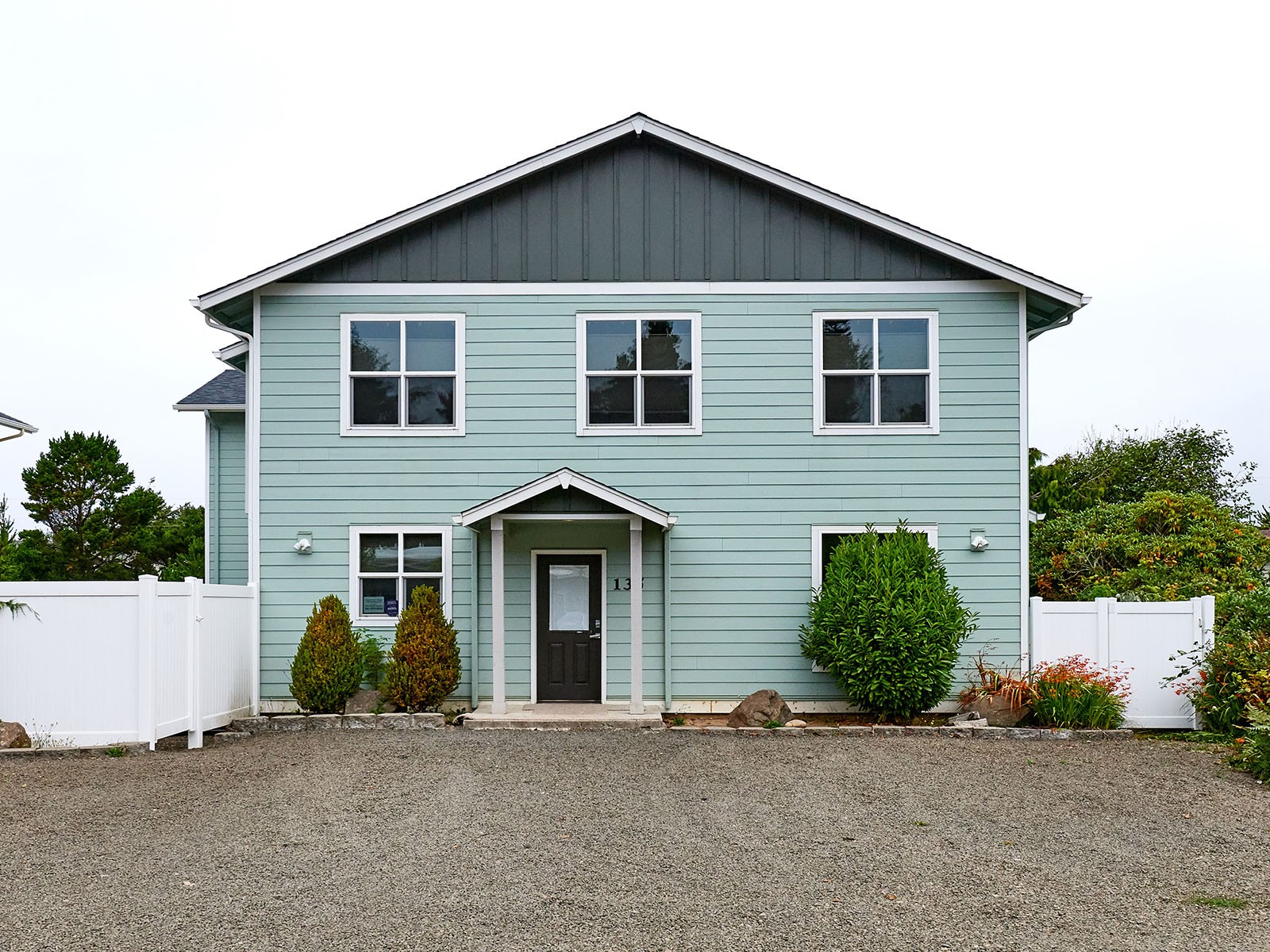 Lincoln Beach & Surfers Beach Retreats Central Oregon Coast