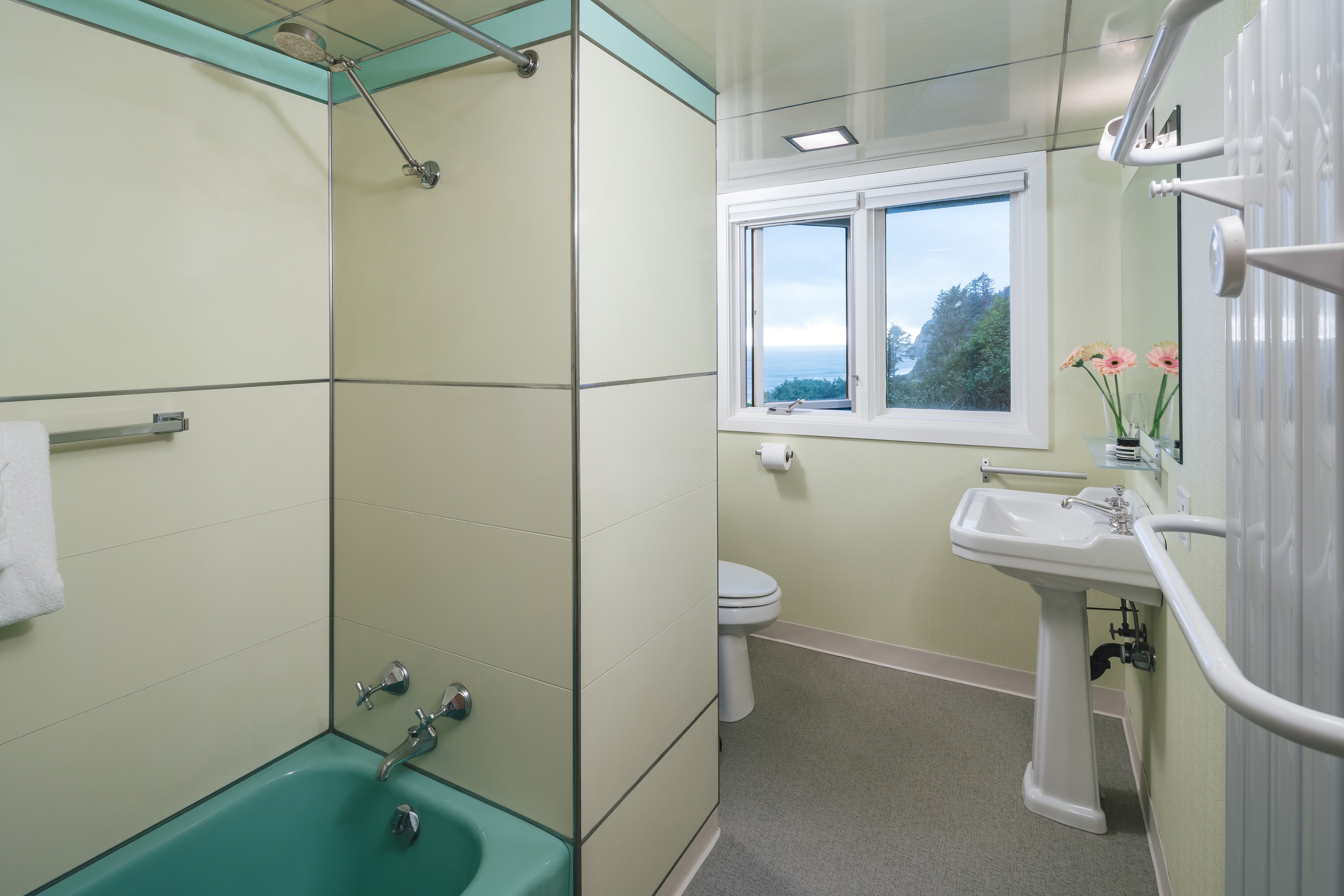 The Purcell House Manzanita, Oregon NW